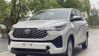 Innova Cross - Xe có sẵn giá tốt