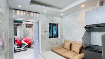 Bán căn hộ tập thể tầng 1 ở phố Hoàng đạo thành, Thanh xuân