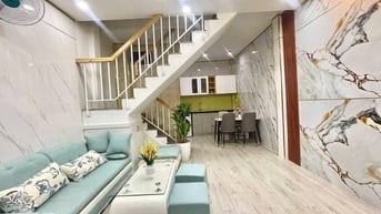 Bán nhà đường Nguyễn Đình Chiểu P2 Q3. 37,8/2tỷ950. 