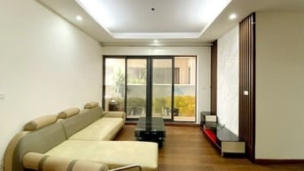 Cho thuê căn 2 phòng ngủ , 2 ban công, 2 nhà vệ sinh, full đồ tại CT2 