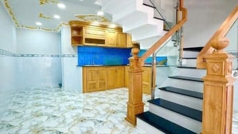 Chính chủ bán nhanh nhà gần công viên kênh nước đen 