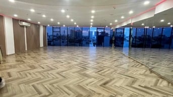 Cho thuê Toà Nhà Hiền Vương 10*20m 1 hầm 7 lầu giá 150tr
