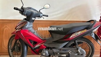 Honda Wave RSX, màu đỏ đen, dung tích 110cc.