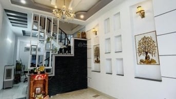 CẦN BÁN GẤP NHÀ ĐƯỜNG LÊ TRỰC P7, QUẬN BÌNH THẠNH GẦN HOÀNG HOA THÁM