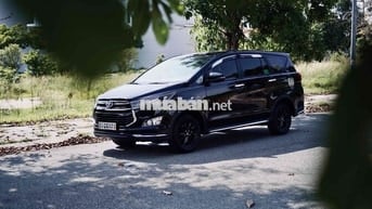 Toyota Innova 2018 2.0 Venturer - 83000 km