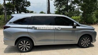 Toyota Avanza Premio 2023 CVT - 72877 km
