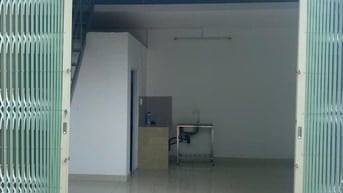 Cho thuê căn nhà 1 trệt và 1 gác lửng ở độc lập giá 5tr 