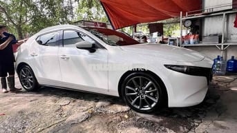 Mazda 3 Sport 1.5L Premium đk 2021 đi rất ít