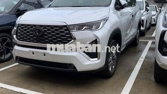 Toyota Innova Cross 2025 TẶNG BẢO HIỂM,PK, Sẵn xe