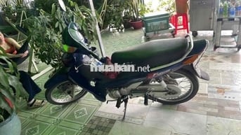 Xe ít đi, chưa hề làm máy, êm ái, thanh lịch...