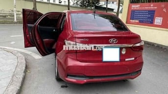 Bán i10 Sedan AT 2018 màu đỏ – 6.8 vạn km, lốp Mic