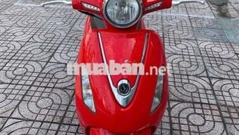 Xe Elizabeth đỏ