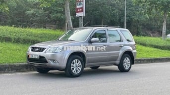 Ford Escape số tự động SUV gầm cao đẹp xuất sắc