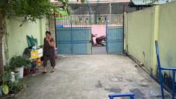 Cho thuê kho ,xưởng 202m.có gát lửng MT hẻm 8m thông lê văn khương.q12
