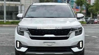 Kia Seltos 2023 1.6 AT Premium - 410000 km