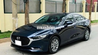 Mazda 3 2023 1.5L Luxury - 7000 km