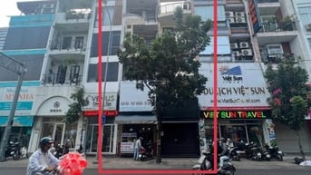 Cho thuê nhà mặt tiền đường Lý Chính Thắng, Quận 3 khúc 2 chiều