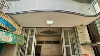 2ty980 nhà P9Q8 3,7 X 7 ( Trệt + lầu ) 2 pn Sổ hồng riêng hẻm thông 
