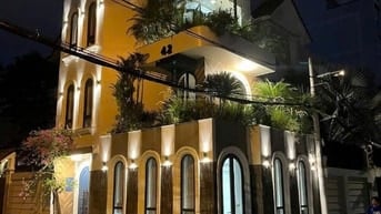 Cho thuê căn Góc 2MT Lam Sơn, P6, Bình Thạnh