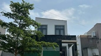 Kẹt vốn cân bán nhanh nhà mặt tiền đường nhựa tại thị trấn Tân Túc