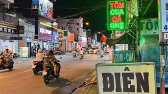 Sang cửa hàng điện gia dụng Nguyễn Ảnh Thủ, Quận 12, 4x25m, 350tr