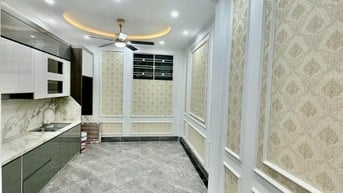 Bán nhà ngõ 31 Phan Đình Giót cách 1 nhà ra phố 40M2 5 Tầng Full nội t
