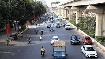 BÁN NHÀ 5 TẦNG THANG MÁY MẶT PHỐ NGUYỄN TRÃI NGAY NGÃ TƯ SỞ, DT 95M2, 