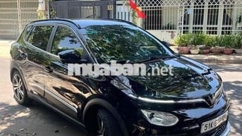 Chính chủ Vfe34 sd gia đình dk 2022 4v2