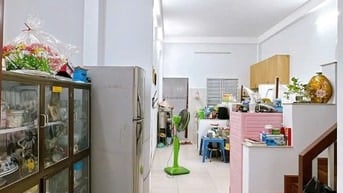 Nhà xây chất lượng hoàn hảo, rộng rãi thoáng mát, giá giảm siêu tốt. 