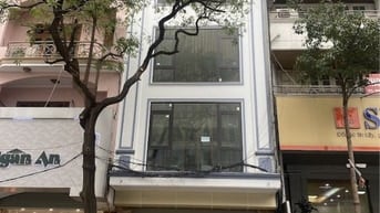 Cho thuê khu vực ngã tư Đại Cồ Việt - Bạch Mai 100m2 x 7T, có thuê lẻ
