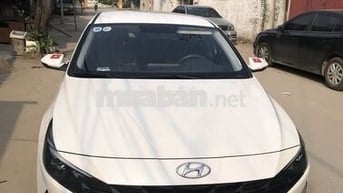 Hyundai Elantra 2022 1.6 AT Tiêu chuẩn - 11000 km
