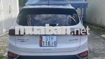 Hyundai Santa Fe 2019 2.2L AT 2WD - 10000 km