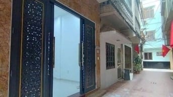 BÁN NHÀ PHÂN LÔ QUÂN ĐỘI - Ô TÔ VÀO NHÀ - NHÀ ĐẸP Ở NGAY 