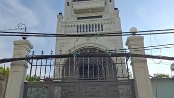 Bán nhà mặt tiền Nguyễn Trung Nguyệt Quận 2 giá 10,8 tỷ