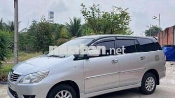 Toyota Innova 2013 - 100 km