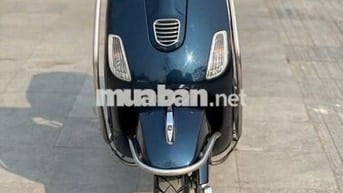 Vespa biển HN màu xanh than