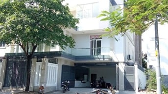 Villa rộng rãi, cực thoáng, ngay công viên hồ sinh thái khu An Phú, Q2