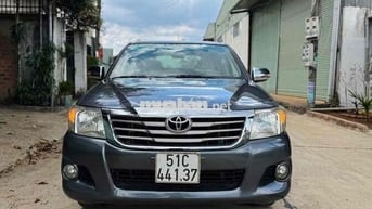 Toyota Hilux 2012 2.5E 4x2 MT - 10000 km