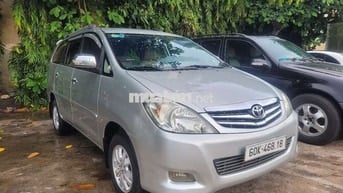 Toyota Innova 2010 V - 130 km