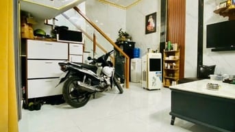 NHÀ ĐẸP 1 LẦU 2PN 2WC–SỔ HỒNG RIÊNG-HẺM 410/ HT13-GIÁ CHỈ 2,47 TỶ