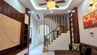 NHÀ ĐẸP 4 NGỦ NGÕ Ô TÔ NHỎ, NGÕ THÔNG, KINH DOANH