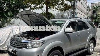 Toyota Fortuner 2014 2.7V 4x2 - 80000 km