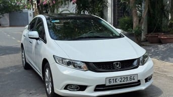 Bán xe Honda Civic 2.0AT Đời T12/2016 Màu Trắng