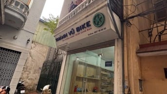 Cho thuê nhà số 41 Ngõ Huế, diện tích 70m2 x 3,5 tầng, ô tô đỗ cửa