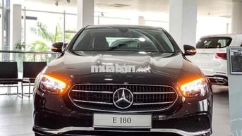 Mercedes Benz E 180 Avangarde V1 Full Option