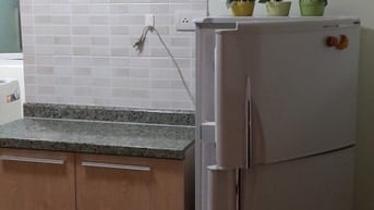 Cần cho thuê gấp căn hộ Tản đà Q5, Dt 77m2, 2 phòng ngủ,có nội thất đầ