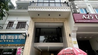 Chính chủ có nhà riêng 90m² mặt sàn, mặt phố Trần Quý Cáp, mặt tiền 5m