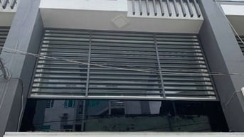 Siêu phẩm nhà đẹp Âu Cơ 4x17 ngay Lạc Long Quân 5 tầng chỉ 8,7 Tỷ