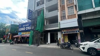 Cho thuê toà nhà mặt tiền đường Nguyễn Văn Thương, P.25, Q.Bình Thạnh