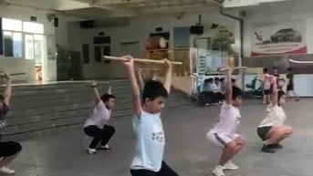 🏋️‍♂️ NHẬN DẠY THỂ LỰC – CỬ TẠ TẠI NHÀ người cao tuổi & dân văn phòng